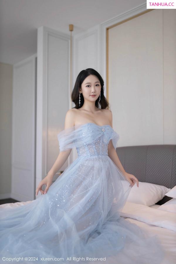 唐安琪  [XiuRen]高清写真图 2024.12.02 No.9538 唐安琪 礼裙美腿第34张图片